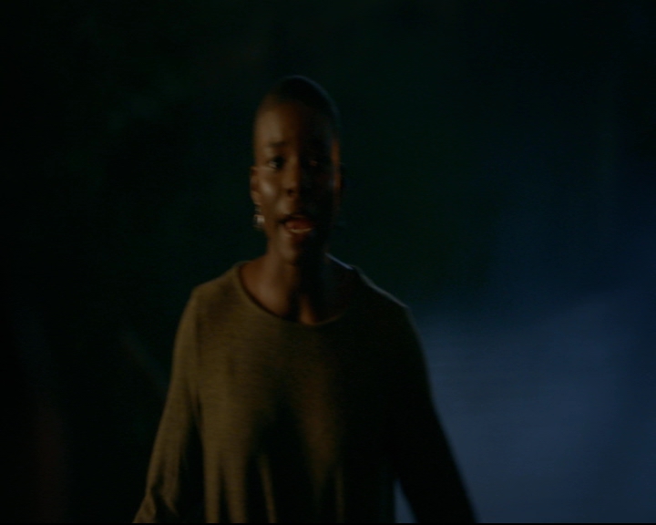 vampirediariesworld-dot-nl_TheOriginals5x07GodsGonnaTroubleTheWater02174.jpg