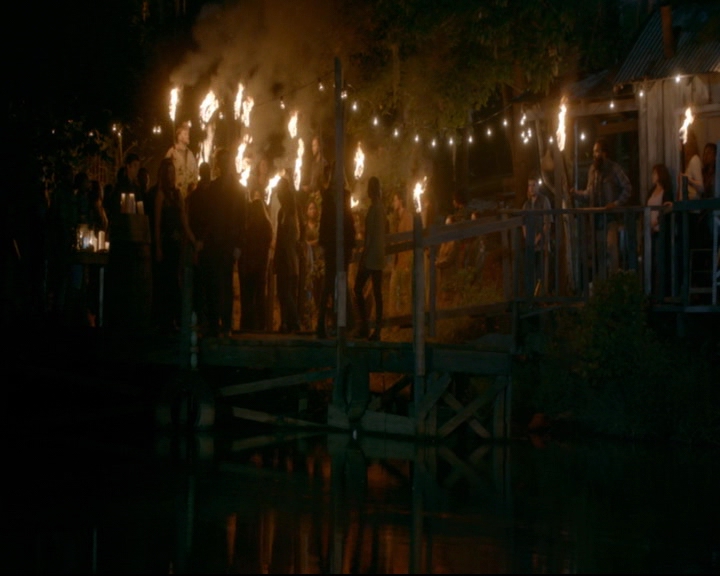 vampirediariesworld-dot-nl_TheOriginals5x07GodsGonnaTroubleTheWater02176.jpg