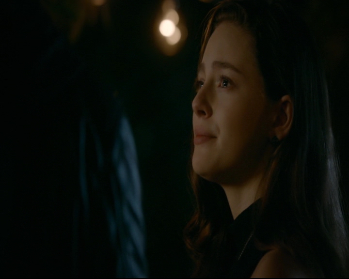 vampirediariesworld-dot-nl_TheOriginals5x07GodsGonnaTroubleTheWater02206.jpg