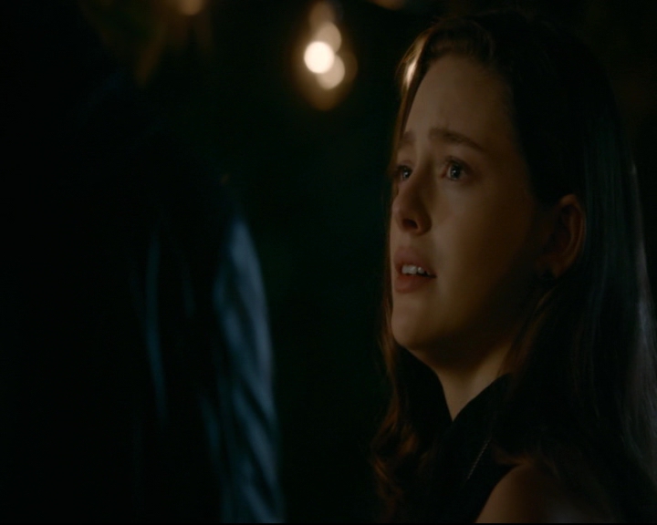 vampirediariesworld-dot-nl_TheOriginals5x07GodsGonnaTroubleTheWater02208.jpg