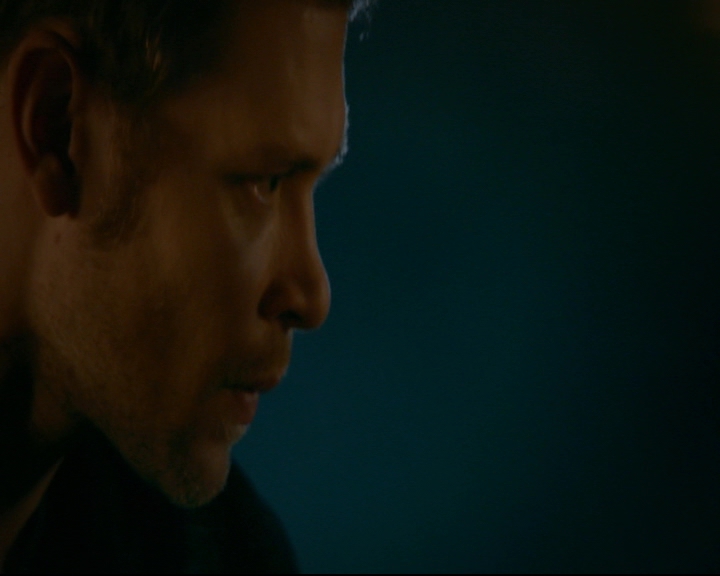 vampirediariesworld-dot-nl_TheOriginals5x07GodsGonnaTroubleTheWater02241.jpg