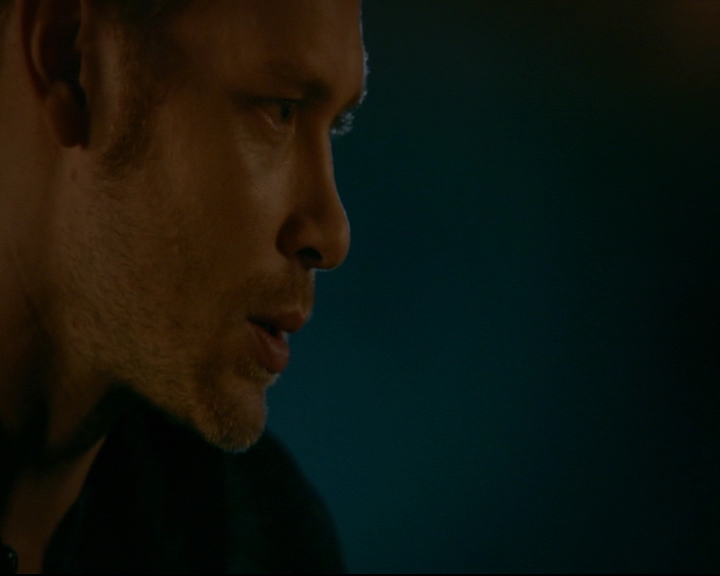 vampirediariesworld-dot-nl_TheOriginals5x07GodsGonnaTroubleTheWater02242.jpg