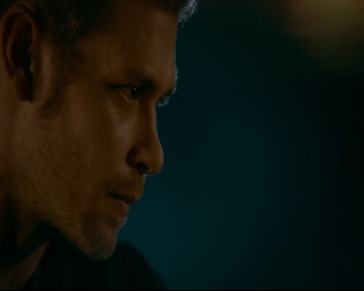 vampirediariesworld-dot-nl_TheOriginals5x07GodsGonnaTroubleTheWater02244.jpg