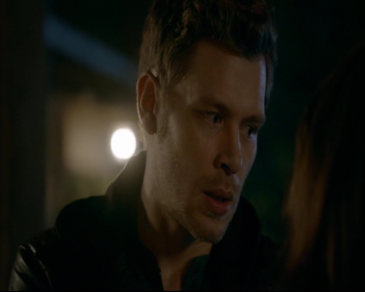 vampirediariesworld-dot-nl_TheOriginals5x07GodsGonnaTroubleTheWater02248.jpg