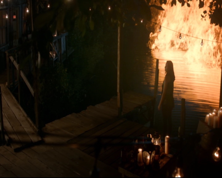 vampirediariesworld-dot-nl_TheOriginals5x07GodsGonnaTroubleTheWater02253.jpg