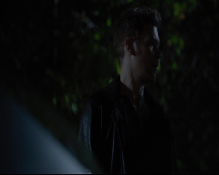 vampirediariesworld-dot-nl_TheOriginals5x07GodsGonnaTroubleTheWater02263.jpg