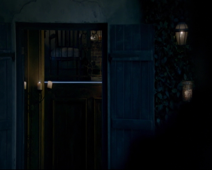 vampirediariesworld-dot-nl_TheOriginals5x07GodsGonnaTroubleTheWater02283.jpg