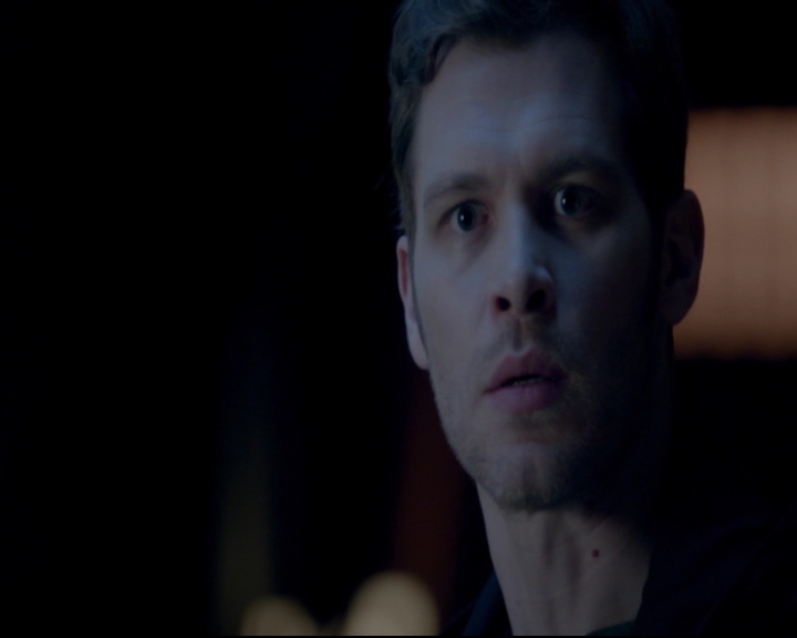 vampirediariesworld-dot-nl_TheOriginals5x07GodsGonnaTroubleTheWater02289.jpg