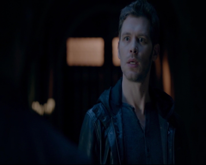 vampirediariesworld-dot-nl_TheOriginals5x07GodsGonnaTroubleTheWater02299.jpg