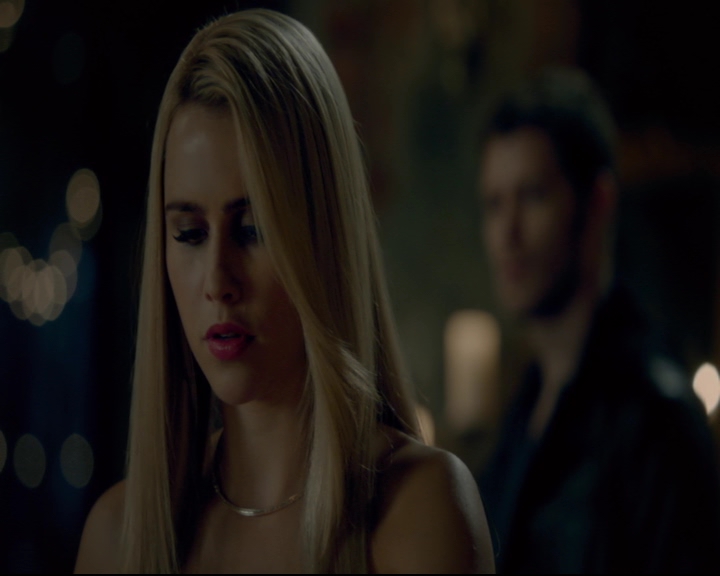 vampirediariesworld-dot-nl_TheOriginals5x08TheKindnessOfStrangers00184.jpg