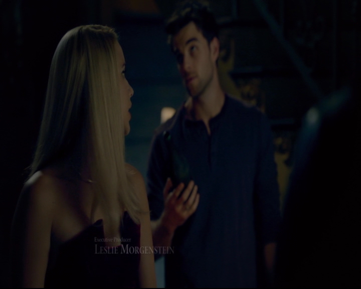 vampirediariesworld-dot-nl_TheOriginals5x08TheKindnessOfStrangers00214.jpg