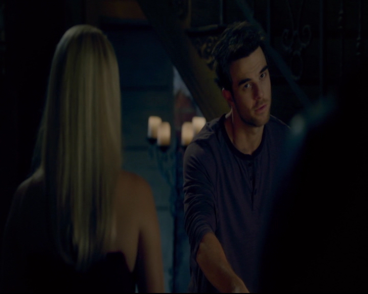 vampirediariesworld-dot-nl_TheOriginals5x08TheKindnessOfStrangers00221.jpg