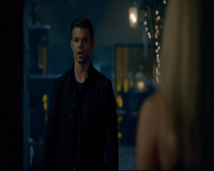 vampirediariesworld-dot-nl_TheOriginals5x08TheKindnessOfStrangers00257.jpg