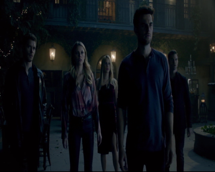 vampirediariesworld-dot-nl_TheOriginals5x08TheKindnessOfStrangers00263.jpg