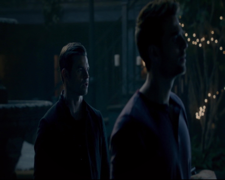 vampirediariesworld-dot-nl_TheOriginals5x08TheKindnessOfStrangers00266.jpg