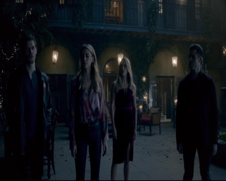 vampirediariesworld-dot-nl_TheOriginals5x08TheKindnessOfStrangers00284.jpg