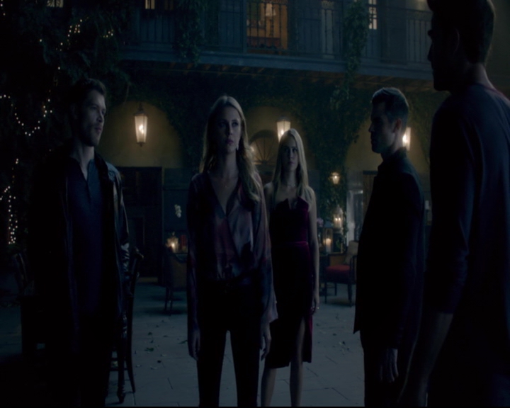 vampirediariesworld-dot-nl_TheOriginals5x08TheKindnessOfStrangers00302.jpg