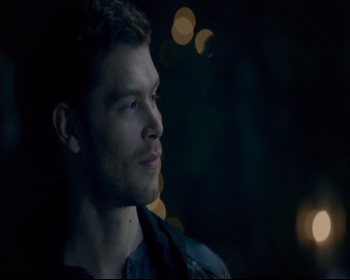 vampirediariesworld-dot-nl_TheOriginals5x08TheKindnessOfStrangers00306.jpg