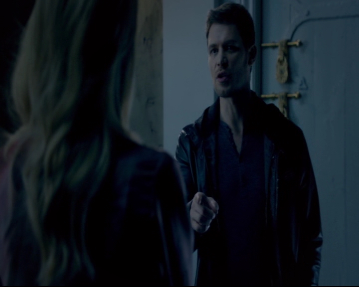 vampirediariesworld-dot-nl_TheOriginals5x08TheKindnessOfStrangers00316.jpg