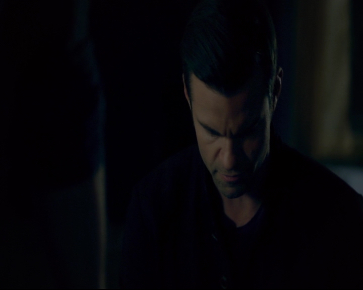 vampirediariesworld-dot-nl_TheOriginals5x08TheKindnessOfStrangers00349.jpg