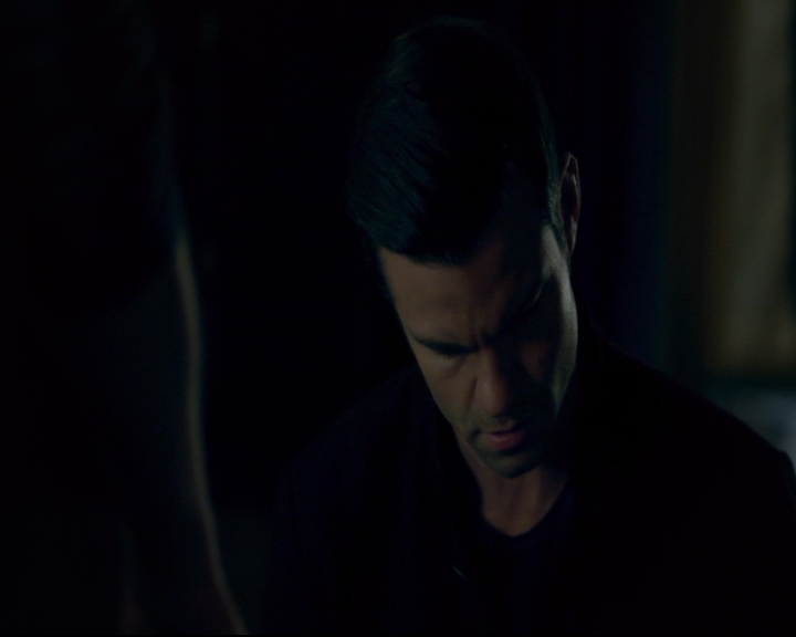 vampirediariesworld-dot-nl_TheOriginals5x08TheKindnessOfStrangers00352.jpg