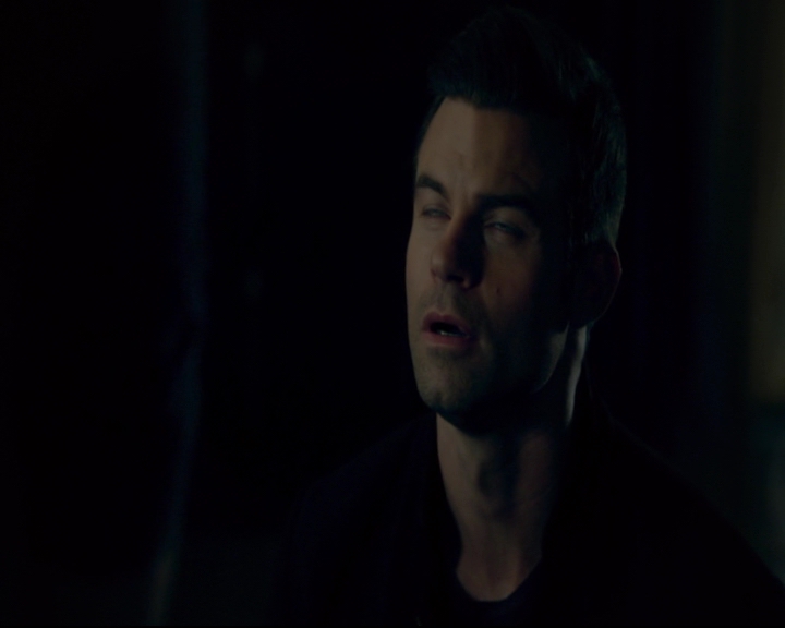 vampirediariesworld-dot-nl_TheOriginals5x08TheKindnessOfStrangers00362.jpg