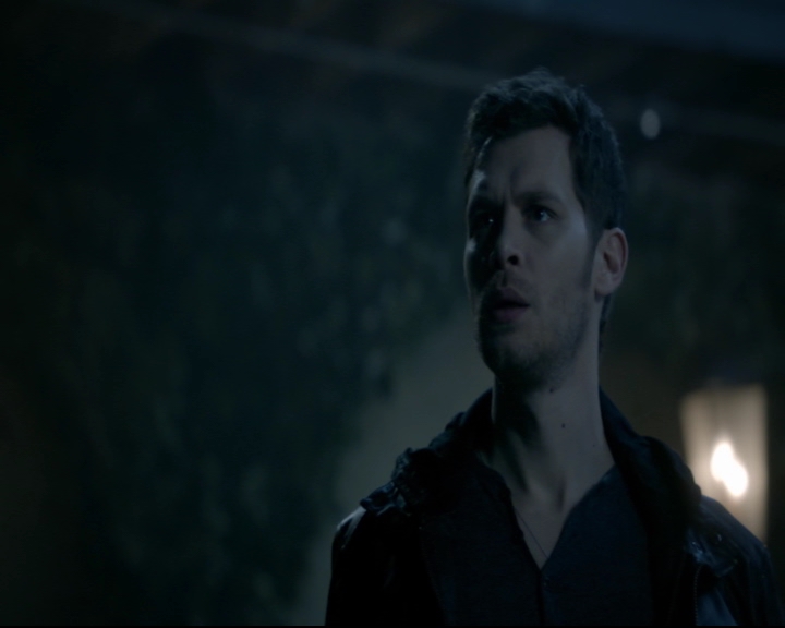 vampirediariesworld-dot-nl_TheOriginals5x08TheKindnessOfStrangers00410.jpg