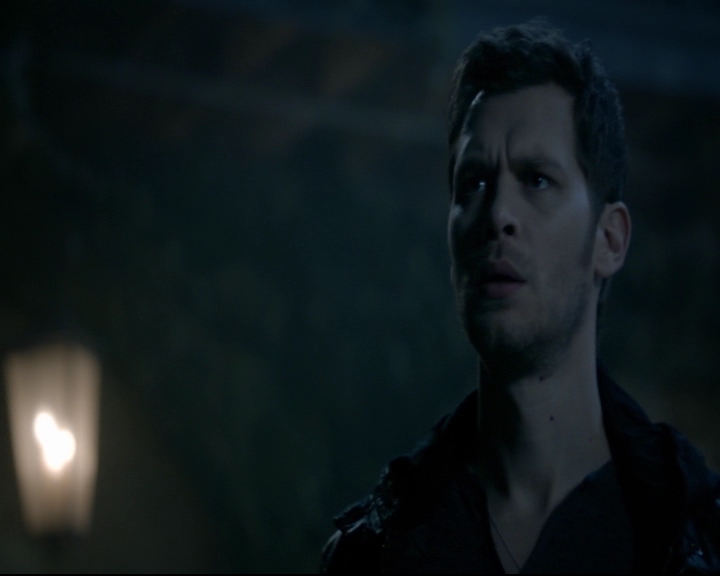 vampirediariesworld-dot-nl_TheOriginals5x08TheKindnessOfStrangers00412.jpg