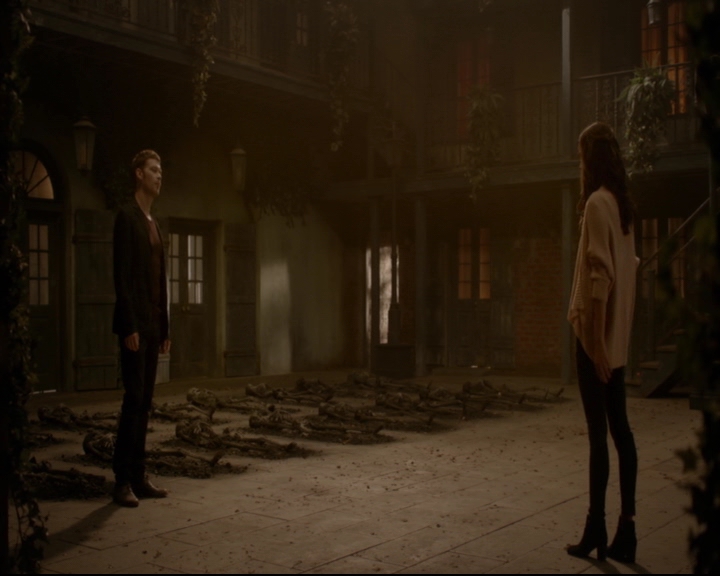 vampirediariesworld-dot-nl_TheOriginals5x08TheKindnessOfStrangers00432.jpg