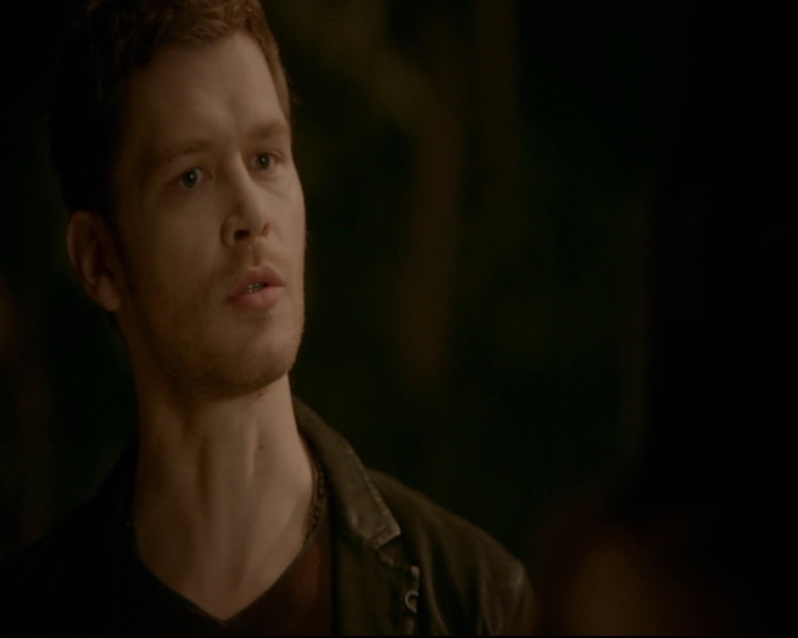 vampirediariesworld-dot-nl_TheOriginals5x08TheKindnessOfStrangers00460.jpg