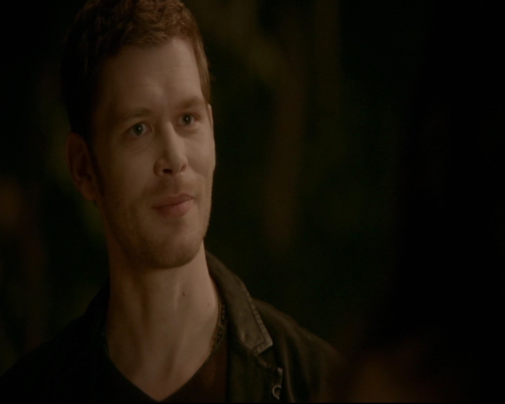 vampirediariesworld-dot-nl_TheOriginals5x08TheKindnessOfStrangers00463.jpg