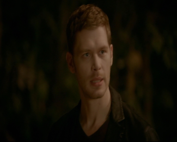 vampirediariesworld-dot-nl_TheOriginals5x08TheKindnessOfStrangers00467.jpg