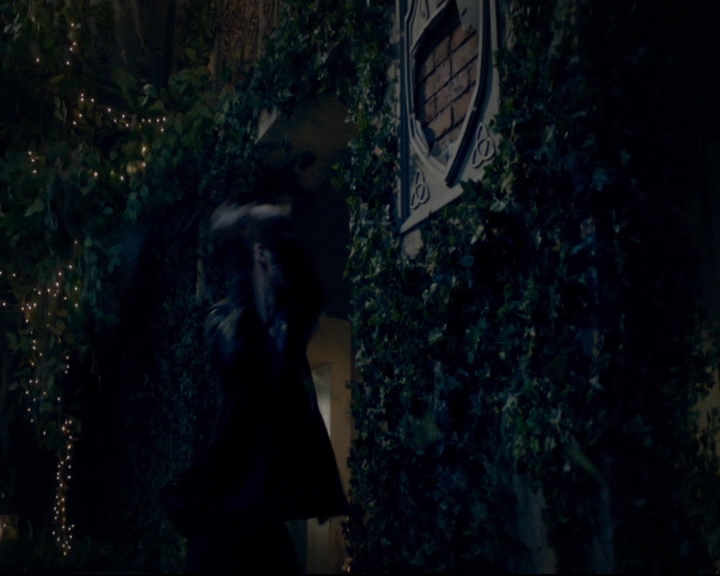 vampirediariesworld-dot-nl_TheOriginals5x08TheKindnessOfStrangers00494.jpg