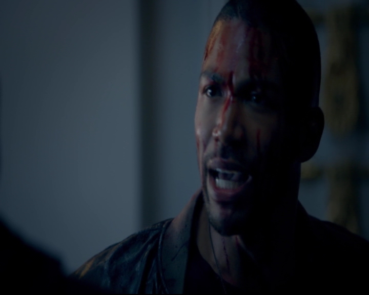 vampirediariesworld-dot-nl_TheOriginals5x08TheKindnessOfStrangers00525.jpg