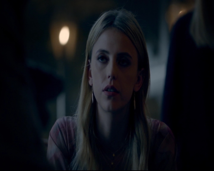 vampirediariesworld-dot-nl_TheOriginals5x08TheKindnessOfStrangers00541.jpg