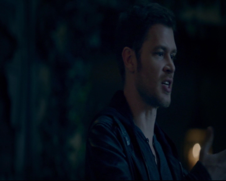 vampirediariesworld-dot-nl_TheOriginals5x08TheKindnessOfStrangers00579.jpg