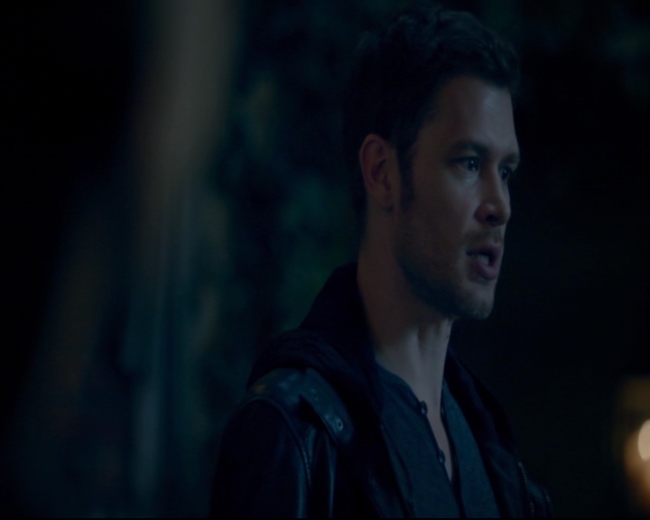 vampirediariesworld-dot-nl_TheOriginals5x08TheKindnessOfStrangers00585.jpg