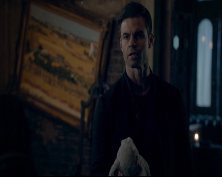 vampirediariesworld-dot-nl_TheOriginals5x08TheKindnessOfStrangers00603.jpg