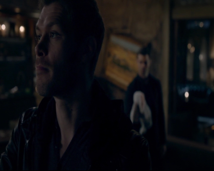 vampirediariesworld-dot-nl_TheOriginals5x08TheKindnessOfStrangers00605.jpg