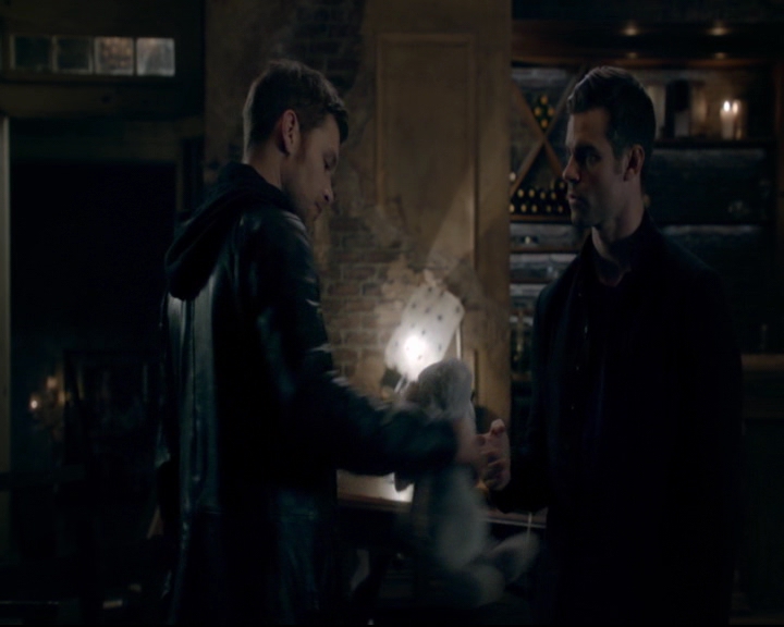 vampirediariesworld-dot-nl_TheOriginals5x08TheKindnessOfStrangers00621.jpg