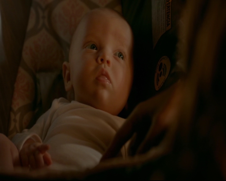 vampirediariesworld-dot-nl_TheOriginals5x08TheKindnessOfStrangers00640.jpg