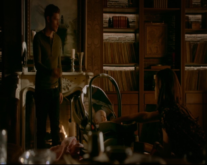 vampirediariesworld-dot-nl_TheOriginals5x08TheKindnessOfStrangers00658.jpg