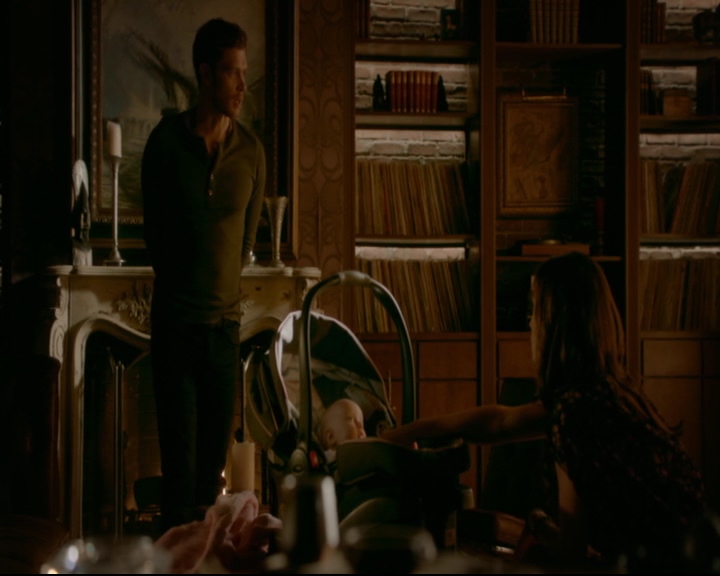 vampirediariesworld-dot-nl_TheOriginals5x08TheKindnessOfStrangers00659.jpg