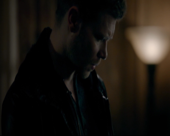 vampirediariesworld-dot-nl_TheOriginals5x08TheKindnessOfStrangers00699.jpg