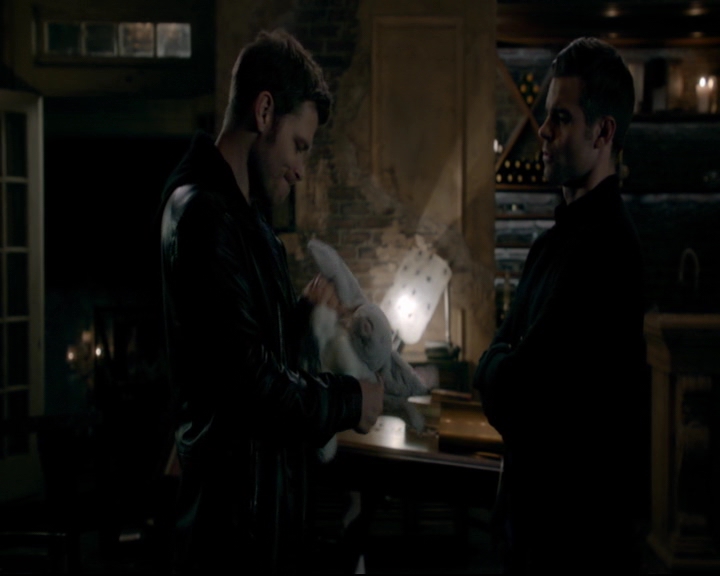 vampirediariesworld-dot-nl_TheOriginals5x08TheKindnessOfStrangers00707.jpg