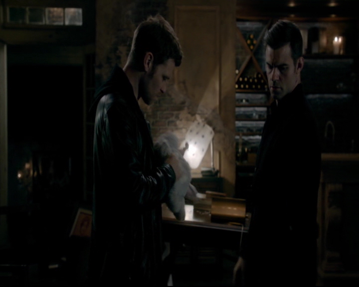 vampirediariesworld-dot-nl_TheOriginals5x08TheKindnessOfStrangers00709.jpg