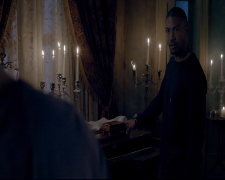 vampirediariesworld-dot-nl_TheOriginals5x08TheKindnessOfStrangers00735.jpg