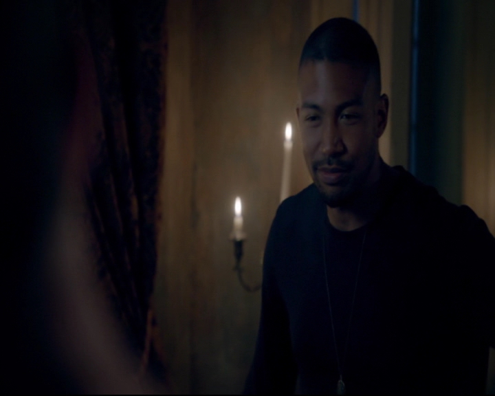 vampirediariesworld-dot-nl_TheOriginals5x08TheKindnessOfStrangers00739.jpg