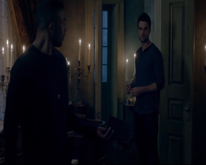 vampirediariesworld-dot-nl_TheOriginals5x08TheKindnessOfStrangers00776.jpg