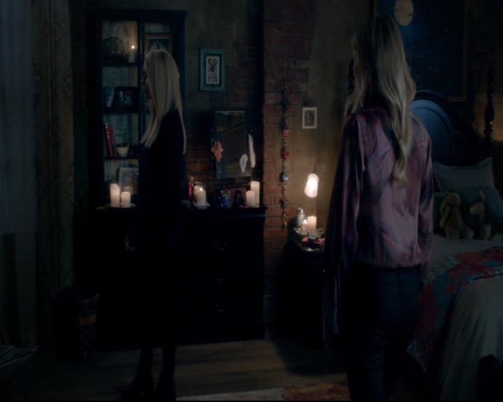 vampirediariesworld-dot-nl_TheOriginals5x08TheKindnessOfStrangers00800.jpg